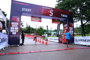 BIB: 2019, 201
                            <button type="button" onclick="openModal(5858368)" class="btn btn-primary btn-sm float-right btn-popup" data-toggle="modal" data-target=".modal-high-quality">
                        <i class="fas fa-shopping-cart"></i> Add to Cart
                    </button>
                                            <button type="button" onclick="isThisMe(5858368, true)" class="btn btn-success btn-sm float-right btn-popup btn-isme hidden" data-toggle="tooltip" data-placement="bottom" title="นี่คือรูปของคุณใช่ไหม คลิกที่นี่เพื่อเอาเข้าอัลบั้ม">
                        <i class="fas fa-plus"></i> Add to album
                    </button>
                    <button type="button" onclick="isThisMe(5858368, false)" class="btn btn-warning btn-sm float-right btn-popup btn-isnotme hidden">
                        <i class="fas fa-ban"></i> Remove from album
                    </button>