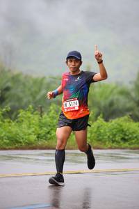 BIB: 5174
                            <button type="button" onclick="openModal(5553508)" class="btn btn-primary btn-sm float-right btn-popup" data-toggle="modal" data-target=".modal-high-quality">
                        <i class="fas fa-shopping-cart"></i> Add to Cart
                    </button>
                                            <button type="button" onclick="isThisMe(5553508, true)" class="btn btn-success btn-sm float-right btn-popup btn-isme hidden" data-toggle="tooltip" data-placement="bottom" title="นี่คือรูปของคุณใช่ไหม คลิกที่นี่เพื่อเอาเข้าอัลบั้ม">
                        <i class="fas fa-plus"></i> Add to album
                    </button>
                    <button type="button" onclick="isThisMe(5553508, false)" class="btn btn-warning btn-sm float-right btn-popup btn-isnotme hidden">
                        <i class="fas fa-ban"></i> Remove from album
                    </button>