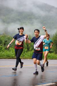 BIB: 3082, 3391, 1031
                            <button type="button" onclick="openModal(5591088)" class="btn btn-primary btn-sm float-right btn-popup" data-toggle="modal" data-target=".modal-high-quality">
                        <i class="fas fa-shopping-cart"></i> Add to Cart
                    </button>
                                            <button type="button" onclick="isThisMe(5591088, true)" class="btn btn-success btn-sm float-right btn-popup btn-isme hidden" data-toggle="tooltip" data-placement="bottom" title="นี่คือรูปของคุณใช่ไหม คลิกที่นี่เพื่อเอาเข้าอัลบั้ม">
                        <i class="fas fa-plus"></i> Add to album
                    </button>
                    <button type="button" onclick="isThisMe(5591088, false)" class="btn btn-warning btn-sm float-right btn-popup btn-isnotme hidden">
                        <i class="fas fa-ban"></i> Remove from album
                    </button>