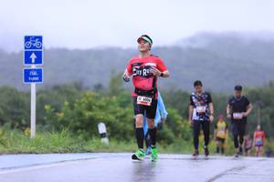 BIB: 7000, 6006
                            <button type="button" onclick="openModal(5639269)" class="btn btn-primary btn-sm float-right btn-popup" data-toggle="modal" data-target=".modal-high-quality">
                        <i class="fas fa-shopping-cart"></i> Add to Cart
                    </button>
                                            <button type="button" onclick="isThisMe(5639269, true)" class="btn btn-success btn-sm float-right btn-popup btn-isme hidden" data-toggle="tooltip" data-placement="bottom" title="นี่คือรูปของคุณใช่ไหม คลิกที่นี่เพื่อเอาเข้าอัลบั้ม">
                        <i class="fas fa-plus"></i> Add to album
                    </button>
                    <button type="button" onclick="isThisMe(5639269, false)" class="btn btn-warning btn-sm float-right btn-popup btn-isnotme hidden">
                        <i class="fas fa-ban"></i> Remove from album
                    </button>