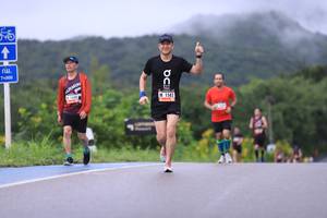 BIB: 700, 1688, 1582
                            <button type="button" onclick="openModal(5609472)" class="btn btn-primary btn-sm float-right btn-popup" data-toggle="modal" data-target=".modal-high-quality">
                        <i class="fas fa-shopping-cart"></i> Add to Cart
                    </button>
                                            <button type="button" onclick="isThisMe(5609472, true)" class="btn btn-success btn-sm float-right btn-popup btn-isme hidden" data-toggle="tooltip" data-placement="bottom" title="นี่คือรูปของคุณใช่ไหม คลิกที่นี่เพื่อเอาเข้าอัลบั้ม">
                        <i class="fas fa-plus"></i> Add to album
                    </button>
                    <button type="button" onclick="isThisMe(5609472, false)" class="btn btn-warning btn-sm float-right btn-popup btn-isnotme hidden">
                        <i class="fas fa-ban"></i> Remove from album
                    </button>