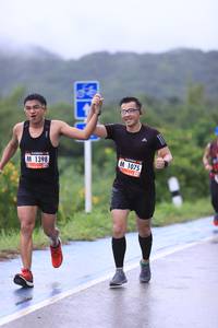 BIB: 1075, 1398
                            <button type="button" onclick="openModal(5634027)" class="btn btn-primary btn-sm float-right btn-popup" data-toggle="modal" data-target=".modal-high-quality">
                        <i class="fas fa-shopping-cart"></i> Add to Cart
                    </button>
                                            <button type="button" onclick="isThisMe(5634027, true)" class="btn btn-success btn-sm float-right btn-popup btn-isme hidden" data-toggle="tooltip" data-placement="bottom" title="นี่คือรูปของคุณใช่ไหม คลิกที่นี่เพื่อเอาเข้าอัลบั้ม">
                        <i class="fas fa-plus"></i> Add to album
                    </button>
                    <button type="button" onclick="isThisMe(5634027, false)" class="btn btn-warning btn-sm float-right btn-popup btn-isnotme hidden">
                        <i class="fas fa-ban"></i> Remove from album
                    </button>