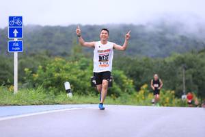 BIB: 7000, 1213
                            <button type="button" onclick="openModal(5608019)" class="btn btn-primary btn-sm float-right btn-popup" data-toggle="modal" data-target=".modal-high-quality">
                        <i class="fas fa-shopping-cart"></i> Add to Cart
                    </button>
                                            <button type="button" onclick="isThisMe(5608019, true)" class="btn btn-success btn-sm float-right btn-popup btn-isme hidden" data-toggle="tooltip" data-placement="bottom" title="นี่คือรูปของคุณใช่ไหม คลิกที่นี่เพื่อเอาเข้าอัลบั้ม">
                        <i class="fas fa-plus"></i> Add to album
                    </button>
                    <button type="button" onclick="isThisMe(5608019, false)" class="btn btn-warning btn-sm float-right btn-popup btn-isnotme hidden">
                        <i class="fas fa-ban"></i> Remove from album
                    </button>