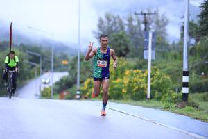 BIB: 6201
                            <button type="button" onclick="openModal(5603829)" class="btn btn-primary btn-sm float-right btn-popup" data-toggle="modal" data-target=".modal-high-quality">
                        <i class="fas fa-shopping-cart"></i> Add to Cart
                    </button>
                                            <button type="button" onclick="isThisMe(5603829, true)" class="btn btn-success btn-sm float-right btn-popup btn-isme hidden" data-toggle="tooltip" data-placement="bottom" title="นี่คือรูปของคุณใช่ไหม คลิกที่นี่เพื่อเอาเข้าอัลบั้ม">
                        <i class="fas fa-plus"></i> Add to album
                    </button>
                    <button type="button" onclick="isThisMe(5603829, false)" class="btn btn-warning btn-sm float-right btn-popup btn-isnotme hidden">
                        <i class="fas fa-ban"></i> Remove from album
                    </button>