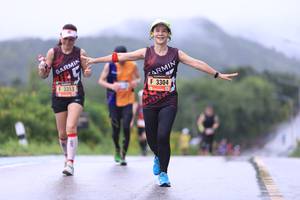 BIB: 3304, 3353
                            <button type="button" onclick="openModal(5624519)" class="btn btn-primary btn-sm float-right btn-popup" data-toggle="modal" data-target=".modal-high-quality">
                        <i class="fas fa-shopping-cart"></i> Add to Cart
                    </button>
                                            <button type="button" onclick="isThisMe(5624519, true)" class="btn btn-success btn-sm float-right btn-popup btn-isme hidden" data-toggle="tooltip" data-placement="bottom" title="นี่คือรูปของคุณใช่ไหม คลิกที่นี่เพื่อเอาเข้าอัลบั้ม">
                        <i class="fas fa-plus"></i> Add to album
                    </button>
                    <button type="button" onclick="isThisMe(5624519, false)" class="btn btn-warning btn-sm float-right btn-popup btn-isnotme hidden">
                        <i class="fas fa-ban"></i> Remove from album
                    </button>