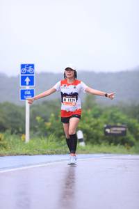 BIB: 1129
                            <button type="button" onclick="openModal(5614974)" class="btn btn-primary btn-sm float-right btn-popup" data-toggle="modal" data-target=".modal-high-quality">
                        <i class="fas fa-shopping-cart"></i> Add to Cart
                    </button>
                                            <button type="button" onclick="isThisMe(5614974, true)" class="btn btn-success btn-sm float-right btn-popup btn-isme hidden" data-toggle="tooltip" data-placement="bottom" title="นี่คือรูปของคุณใช่ไหม คลิกที่นี่เพื่อเอาเข้าอัลบั้ม">
                        <i class="fas fa-plus"></i> Add to album
                    </button>
                    <button type="button" onclick="isThisMe(5614974, false)" class="btn btn-warning btn-sm float-right btn-popup btn-isnotme hidden">
                        <i class="fas fa-ban"></i> Remove from album
                    </button>