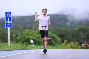 BIB: 7000, 1124
                            <button type="button" onclick="openModal(5608165)" class="btn btn-primary btn-sm float-right btn-popup" data-toggle="modal" data-target=".modal-high-quality">
                        <i class="fas fa-shopping-cart"></i> Add to Cart
                    </button>
                                            <button type="button" onclick="isThisMe(5608165, true)" class="btn btn-success btn-sm float-right btn-popup btn-isme hidden" data-toggle="tooltip" data-placement="bottom" title="นี่คือรูปของคุณใช่ไหม คลิกที่นี่เพื่อเอาเข้าอัลบั้ม">
                        <i class="fas fa-plus"></i> Add to album
                    </button>
                    <button type="button" onclick="isThisMe(5608165, false)" class="btn btn-warning btn-sm float-right btn-popup btn-isnotme hidden">
                        <i class="fas fa-ban"></i> Remove from album
                    </button>