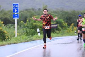 BIB: 7000, 1664
                            <button type="button" onclick="openModal(5620207)" class="btn btn-primary btn-sm float-right btn-popup" data-toggle="modal" data-target=".modal-high-quality">
                        <i class="fas fa-shopping-cart"></i> Add to Cart
                    </button>
                                            <button type="button" onclick="isThisMe(5620207, true)" class="btn btn-success btn-sm float-right btn-popup btn-isme hidden" data-toggle="tooltip" data-placement="bottom" title="นี่คือรูปของคุณใช่ไหม คลิกที่นี่เพื่อเอาเข้าอัลบั้ม">
                        <i class="fas fa-plus"></i> Add to album
                    </button>
                    <button type="button" onclick="isThisMe(5620207, false)" class="btn btn-warning btn-sm float-right btn-popup btn-isnotme hidden">
                        <i class="fas fa-ban"></i> Remove from album
                    </button>