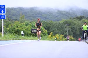 BIB: 7000
                            <button type="button" onclick="openModal(5607083)" class="btn btn-primary btn-sm float-right btn-popup" data-toggle="modal" data-target=".modal-high-quality">
                        <i class="fas fa-shopping-cart"></i> Add to Cart
                    </button>
                                            <button type="button" onclick="isThisMe(5607083, true)" class="btn btn-success btn-sm float-right btn-popup btn-isme hidden" data-toggle="tooltip" data-placement="bottom" title="นี่คือรูปของคุณใช่ไหม คลิกที่นี่เพื่อเอาเข้าอัลบั้ม">
                        <i class="fas fa-plus"></i> Add to album
                    </button>
                    <button type="button" onclick="isThisMe(5607083, false)" class="btn btn-warning btn-sm float-right btn-popup btn-isnotme hidden">
                        <i class="fas fa-ban"></i> Remove from album
                    </button>