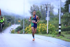 BIB: 6201
                            <button type="button" onclick="openModal(5603824)" class="btn btn-primary btn-sm float-right btn-popup" data-toggle="modal" data-target=".modal-high-quality">
                        <i class="fas fa-shopping-cart"></i> Add to Cart
                    </button>
                                            <button type="button" onclick="isThisMe(5603824, true)" class="btn btn-success btn-sm float-right btn-popup btn-isme hidden" data-toggle="tooltip" data-placement="bottom" title="นี่คือรูปของคุณใช่ไหม คลิกที่นี่เพื่อเอาเข้าอัลบั้ม">
                        <i class="fas fa-plus"></i> Add to album
                    </button>
                    <button type="button" onclick="isThisMe(5603824, false)" class="btn btn-warning btn-sm float-right btn-popup btn-isnotme hidden">
                        <i class="fas fa-ban"></i> Remove from album
                    </button>