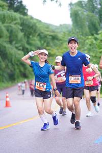 BIB: 3188, 321, 3108
                            <button type="button" onclick="openModal(5795381)" class="btn btn-primary btn-sm float-right btn-popup" data-toggle="modal" data-target=".modal-high-quality">
                        <i class="fas fa-shopping-cart"></i> Add to Cart
                    </button>
                                            <button type="button" onclick="isThisMe(5795381, true)" class="btn btn-success btn-sm float-right btn-popup btn-isme hidden" data-toggle="tooltip" data-placement="bottom" title="นี่คือรูปของคุณใช่ไหม คลิกที่นี่เพื่อเอาเข้าอัลบั้ม">
                        <i class="fas fa-plus"></i> Add to album
                    </button>
                    <button type="button" onclick="isThisMe(5795381, false)" class="btn btn-warning btn-sm float-right btn-popup btn-isnotme hidden">
                        <i class="fas fa-ban"></i> Remove from album
                    </button>