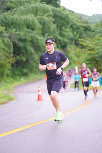 BIB: 1312
                            <button type="button" onclick="openModal(5668143)" class="btn btn-primary btn-sm float-right btn-popup" data-toggle="modal" data-target=".modal-high-quality">
                        <i class="fas fa-shopping-cart"></i> Add to Cart
                    </button>
                                            <button type="button" onclick="isThisMe(5668143, true)" class="btn btn-success btn-sm float-right btn-popup btn-isme hidden" data-toggle="tooltip" data-placement="bottom" title="นี่คือรูปของคุณใช่ไหม คลิกที่นี่เพื่อเอาเข้าอัลบั้ม">
                        <i class="fas fa-plus"></i> Add to album
                    </button>
                    <button type="button" onclick="isThisMe(5668143, false)" class="btn btn-warning btn-sm float-right btn-popup btn-isnotme hidden">
                        <i class="fas fa-ban"></i> Remove from album
                    </button>