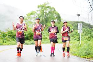 BIB: 3104, 3280
                            <button type="button" onclick="openModal(5641910)" class="btn btn-primary btn-sm float-right btn-popup" data-toggle="modal" data-target=".modal-high-quality">
                        <i class="fas fa-shopping-cart"></i> Add to Cart
                    </button>
                                            <button type="button" onclick="isThisMe(5641910, true)" class="btn btn-success btn-sm float-right btn-popup btn-isme hidden" data-toggle="tooltip" data-placement="bottom" title="นี่คือรูปของคุณใช่ไหม คลิกที่นี่เพื่อเอาเข้าอัลบั้ม">
                        <i class="fas fa-plus"></i> Add to album
                    </button>
                    <button type="button" onclick="isThisMe(5641910, false)" class="btn btn-warning btn-sm float-right btn-popup btn-isnotme hidden">
                        <i class="fas fa-ban"></i> Remove from album
                    </button>