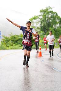 BIB: 5060, 
                            <button type="button" onclick="openModal(5690350)" class="btn btn-primary btn-sm float-right btn-popup" data-toggle="modal" data-target=".modal-high-quality">
                        <i class="fas fa-shopping-cart"></i> Add to Cart
                    </button>
                                            <button type="button" onclick="isThisMe(5690350, true)" class="btn btn-success btn-sm float-right btn-popup btn-isme hidden" data-toggle="tooltip" data-placement="bottom" title="นี่คือรูปของคุณใช่ไหม คลิกที่นี่เพื่อเอาเข้าอัลบั้ม">
                        <i class="fas fa-plus"></i> Add to album
                    </button>
                    <button type="button" onclick="isThisMe(5690350, false)" class="btn btn-warning btn-sm float-right btn-popup btn-isnotme hidden">
                        <i class="fas fa-ban"></i> Remove from album
                    </button>