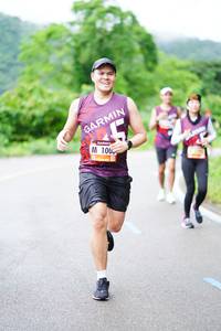 BIB: 100
                            <button type="button" onclick="openModal(5634652)" class="btn btn-primary btn-sm float-right btn-popup" data-toggle="modal" data-target=".modal-high-quality">
                        <i class="fas fa-shopping-cart"></i> Add to Cart
                    </button>
                                            <button type="button" onclick="isThisMe(5634652, true)" class="btn btn-success btn-sm float-right btn-popup btn-isme hidden" data-toggle="tooltip" data-placement="bottom" title="นี่คือรูปของคุณใช่ไหม คลิกที่นี่เพื่อเอาเข้าอัลบั้ม">
                        <i class="fas fa-plus"></i> Add to album
                    </button>
                    <button type="button" onclick="isThisMe(5634652, false)" class="btn btn-warning btn-sm float-right btn-popup btn-isnotme hidden">
                        <i class="fas fa-ban"></i> Remove from album
                    </button>