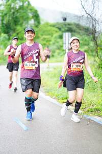 BIB: 1280, 3091
                            <button type="button" onclick="openModal(5639330)" class="btn btn-primary btn-sm float-right btn-popup" data-toggle="modal" data-target=".modal-high-quality">
                        <i class="fas fa-shopping-cart"></i> Add to Cart
                    </button>
                                            <button type="button" onclick="isThisMe(5639330, true)" class="btn btn-success btn-sm float-right btn-popup btn-isme hidden" data-toggle="tooltip" data-placement="bottom" title="นี่คือรูปของคุณใช่ไหม คลิกที่นี่เพื่อเอาเข้าอัลบั้ม">
                        <i class="fas fa-plus"></i> Add to album
                    </button>
                    <button type="button" onclick="isThisMe(5639330, false)" class="btn btn-warning btn-sm float-right btn-popup btn-isnotme hidden">
                        <i class="fas fa-ban"></i> Remove from album
                    </button>