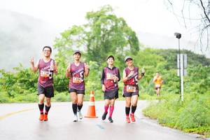 BIB: 3104, 3154, 3280
                            <button type="button" onclick="openModal(5641899)" class="btn btn-primary btn-sm float-right btn-popup" data-toggle="modal" data-target=".modal-high-quality">
                        <i class="fas fa-shopping-cart"></i> Add to Cart
                    </button>
                                            <button type="button" onclick="isThisMe(5641899, true)" class="btn btn-success btn-sm float-right btn-popup btn-isme hidden" data-toggle="tooltip" data-placement="bottom" title="นี่คือรูปของคุณใช่ไหม คลิกที่นี่เพื่อเอาเข้าอัลบั้ม">
                        <i class="fas fa-plus"></i> Add to album
                    </button>
                    <button type="button" onclick="isThisMe(5641899, false)" class="btn btn-warning btn-sm float-right btn-popup btn-isnotme hidden">
                        <i class="fas fa-ban"></i> Remove from album
                    </button>