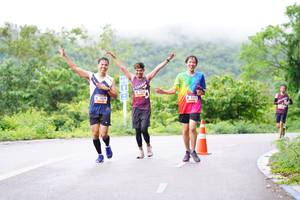 BIB: 1029, 1573
                            <button type="button" onclick="openModal(5656926)" class="btn btn-primary btn-sm float-right btn-popup" data-toggle="modal" data-target=".modal-high-quality">
                        <i class="fas fa-shopping-cart"></i> Add to Cart
                    </button>
                                            <button type="button" onclick="isThisMe(5656926, true)" class="btn btn-success btn-sm float-right btn-popup btn-isme hidden" data-toggle="tooltip" data-placement="bottom" title="นี่คือรูปของคุณใช่ไหม คลิกที่นี่เพื่อเอาเข้าอัลบั้ม">
                        <i class="fas fa-plus"></i> Add to album
                    </button>
                    <button type="button" onclick="isThisMe(5656926, false)" class="btn btn-warning btn-sm float-right btn-popup btn-isnotme hidden">
                        <i class="fas fa-ban"></i> Remove from album
                    </button>