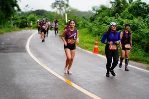 BIB: 3240, 3373
                            <button type="button" onclick="openModal(5677332)" class="btn btn-primary btn-sm float-right btn-popup" data-toggle="modal" data-target=".modal-high-quality">
                        <i class="fas fa-shopping-cart"></i> Add to Cart
                    </button>
                                            <button type="button" onclick="isThisMe(5677332, true)" class="btn btn-success btn-sm float-right btn-popup btn-isme hidden" data-toggle="tooltip" data-placement="bottom" title="นี่คือรูปของคุณใช่ไหม คลิกที่นี่เพื่อเอาเข้าอัลบั้ม">
                        <i class="fas fa-plus"></i> Add to album
                    </button>
                    <button type="button" onclick="isThisMe(5677332, false)" class="btn btn-warning btn-sm float-right btn-popup btn-isnotme hidden">
                        <i class="fas fa-ban"></i> Remove from album
                    </button>