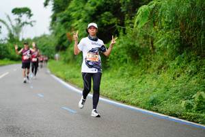 BIB: 3036
                            <button type="button" onclick="openModal(5684435)" class="btn btn-primary btn-sm float-right btn-popup" data-toggle="modal" data-target=".modal-high-quality">
                        <i class="fas fa-shopping-cart"></i> Add to Cart
                    </button>
                                            <button type="button" onclick="isThisMe(5684435, true)" class="btn btn-success btn-sm float-right btn-popup btn-isme hidden" data-toggle="tooltip" data-placement="bottom" title="นี่คือรูปของคุณใช่ไหม คลิกที่นี่เพื่อเอาเข้าอัลบั้ม">
                        <i class="fas fa-plus"></i> Add to album
                    </button>
                    <button type="button" onclick="isThisMe(5684435, false)" class="btn btn-warning btn-sm float-right btn-popup btn-isnotme hidden">
                        <i class="fas fa-ban"></i> Remove from album
                    </button>