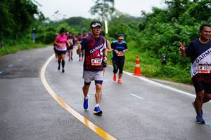 BIB: 1360, 1345
                            <button type="button" onclick="openModal(5677537)" class="btn btn-primary btn-sm float-right btn-popup" data-toggle="modal" data-target=".modal-high-quality">
                        <i class="fas fa-shopping-cart"></i> Add to Cart
                    </button>
                                            <button type="button" onclick="isThisMe(5677537, true)" class="btn btn-success btn-sm float-right btn-popup btn-isme hidden" data-toggle="tooltip" data-placement="bottom" title="นี่คือรูปของคุณใช่ไหม คลิกที่นี่เพื่อเอาเข้าอัลบั้ม">
                        <i class="fas fa-plus"></i> Add to album
                    </button>
                    <button type="button" onclick="isThisMe(5677537, false)" class="btn btn-warning btn-sm float-right btn-popup btn-isnotme hidden">
                        <i class="fas fa-ban"></i> Remove from album
                    </button>