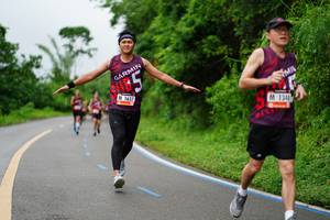 BIB: 1637, 1348
                            <button type="button" onclick="openModal(5684467)" class="btn btn-primary btn-sm float-right btn-popup" data-toggle="modal" data-target=".modal-high-quality">
                        <i class="fas fa-shopping-cart"></i> Add to Cart
                    </button>
                                            <button type="button" onclick="isThisMe(5684467, true)" class="btn btn-success btn-sm float-right btn-popup btn-isme hidden" data-toggle="tooltip" data-placement="bottom" title="นี่คือรูปของคุณใช่ไหม คลิกที่นี่เพื่อเอาเข้าอัลบั้ม">
                        <i class="fas fa-plus"></i> Add to album
                    </button>
                    <button type="button" onclick="isThisMe(5684467, false)" class="btn btn-warning btn-sm float-right btn-popup btn-isnotme hidden">
                        <i class="fas fa-ban"></i> Remove from album
                    </button>