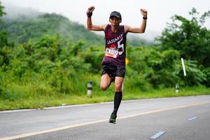 BIB: 1152
                            <button type="button" onclick="openModal(5682327)" class="btn btn-primary btn-sm float-right btn-popup" data-toggle="modal" data-target=".modal-high-quality">
                        <i class="fas fa-shopping-cart"></i> Add to Cart
                    </button>
                                            <button type="button" onclick="isThisMe(5682327, true)" class="btn btn-success btn-sm float-right btn-popup btn-isme hidden" data-toggle="tooltip" data-placement="bottom" title="นี่คือรูปของคุณใช่ไหม คลิกที่นี่เพื่อเอาเข้าอัลบั้ม">
                        <i class="fas fa-plus"></i> Add to album
                    </button>
                    <button type="button" onclick="isThisMe(5682327, false)" class="btn btn-warning btn-sm float-right btn-popup btn-isnotme hidden">
                        <i class="fas fa-ban"></i> Remove from album
                    </button>