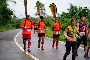 BIB: 330, 585, 3235
                            <button type="button" onclick="openModal(5677663)" class="btn btn-primary btn-sm float-right btn-popup" data-toggle="modal" data-target=".modal-high-quality">
                        <i class="fas fa-shopping-cart"></i> Add to Cart
                    </button>
                                            <button type="button" onclick="isThisMe(5677663, true)" class="btn btn-success btn-sm float-right btn-popup btn-isme hidden" data-toggle="tooltip" data-placement="bottom" title="นี่คือรูปของคุณใช่ไหม คลิกที่นี่เพื่อเอาเข้าอัลบั้ม">
                        <i class="fas fa-plus"></i> Add to album
                    </button>
                    <button type="button" onclick="isThisMe(5677663, false)" class="btn btn-warning btn-sm float-right btn-popup btn-isnotme hidden">
                        <i class="fas fa-ban"></i> Remove from album
                    </button>