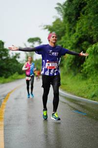 BIB: 5122
                            <button type="button" onclick="openModal(5636285)" class="btn btn-primary btn-sm float-right btn-popup" data-toggle="modal" data-target=".modal-high-quality">
                        <i class="fas fa-shopping-cart"></i> Add to Cart
                    </button>
                                            <button type="button" onclick="isThisMe(5636285, true)" class="btn btn-success btn-sm float-right btn-popup btn-isme hidden" data-toggle="tooltip" data-placement="bottom" title="นี่คือรูปของคุณใช่ไหม คลิกที่นี่เพื่อเอาเข้าอัลบั้ม">
                        <i class="fas fa-plus"></i> Add to album
                    </button>
                    <button type="button" onclick="isThisMe(5636285, false)" class="btn btn-warning btn-sm float-right btn-popup btn-isnotme hidden">
                        <i class="fas fa-ban"></i> Remove from album
                    </button>