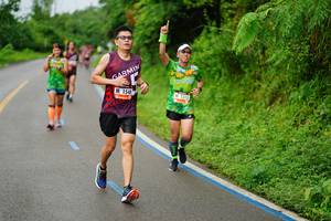 BIB: 1548, 1313
                            <button type="button" onclick="openModal(5622959)" class="btn btn-primary btn-sm float-right btn-popup" data-toggle="modal" data-target=".modal-high-quality">
                        <i class="fas fa-shopping-cart"></i> Add to Cart
                    </button>
                                            <button type="button" onclick="isThisMe(5622959, true)" class="btn btn-success btn-sm float-right btn-popup btn-isme hidden" data-toggle="tooltip" data-placement="bottom" title="นี่คือรูปของคุณใช่ไหม คลิกที่นี่เพื่อเอาเข้าอัลบั้ม">
                        <i class="fas fa-plus"></i> Add to album
                    </button>
                    <button type="button" onclick="isThisMe(5622959, false)" class="btn btn-warning btn-sm float-right btn-popup btn-isnotme hidden">
                        <i class="fas fa-ban"></i> Remove from album
                    </button>