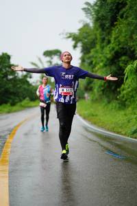 BIB: 5122
                            <button type="button" onclick="openModal(5636281)" class="btn btn-primary btn-sm float-right btn-popup" data-toggle="modal" data-target=".modal-high-quality">
                        <i class="fas fa-shopping-cart"></i> Add to Cart
                    </button>
                                            <button type="button" onclick="isThisMe(5636281, true)" class="btn btn-success btn-sm float-right btn-popup btn-isme hidden" data-toggle="tooltip" data-placement="bottom" title="นี่คือรูปของคุณใช่ไหม คลิกที่นี่เพื่อเอาเข้าอัลบั้ม">
                        <i class="fas fa-plus"></i> Add to album
                    </button>
                    <button type="button" onclick="isThisMe(5636281, false)" class="btn btn-warning btn-sm float-right btn-popup btn-isnotme hidden">
                        <i class="fas fa-ban"></i> Remove from album
                    </button>