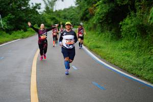 BIB: 330
                            <button type="button" onclick="openModal(5621873)" class="btn btn-primary btn-sm float-right btn-popup" data-toggle="modal" data-target=".modal-high-quality">
                        <i class="fas fa-shopping-cart"></i> Add to Cart
                    </button>
                                            <button type="button" onclick="isThisMe(5621873, true)" class="btn btn-success btn-sm float-right btn-popup btn-isme hidden" data-toggle="tooltip" data-placement="bottom" title="นี่คือรูปของคุณใช่ไหม คลิกที่นี่เพื่อเอาเข้าอัลบั้ม">
                        <i class="fas fa-plus"></i> Add to album
                    </button>
                    <button type="button" onclick="isThisMe(5621873, false)" class="btn btn-warning btn-sm float-right btn-popup btn-isnotme hidden">
                        <i class="fas fa-ban"></i> Remove from album
                    </button>