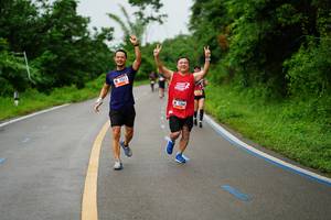 BIB: 1551, 1344
                            <button type="button" onclick="openModal(5621653)" class="btn btn-primary btn-sm float-right btn-popup" data-toggle="modal" data-target=".modal-high-quality">
                        <i class="fas fa-shopping-cart"></i> Add to Cart
                    </button>
                                            <button type="button" onclick="isThisMe(5621653, true)" class="btn btn-success btn-sm float-right btn-popup btn-isme hidden" data-toggle="tooltip" data-placement="bottom" title="นี่คือรูปของคุณใช่ไหม คลิกที่นี่เพื่อเอาเข้าอัลบั้ม">
                        <i class="fas fa-plus"></i> Add to album
                    </button>
                    <button type="button" onclick="isThisMe(5621653, false)" class="btn btn-warning btn-sm float-right btn-popup btn-isnotme hidden">
                        <i class="fas fa-ban"></i> Remove from album
                    </button>