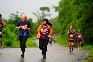 BIB: 3239, 617, 3258
                            <button type="button" onclick="openModal(5613892)" class="btn btn-primary btn-sm float-right btn-popup" data-toggle="modal" data-target=".modal-high-quality">
                        <i class="fas fa-shopping-cart"></i> Add to Cart
                    </button>
                                            <button type="button" onclick="isThisMe(5613892, true)" class="btn btn-success btn-sm float-right btn-popup btn-isme hidden" data-toggle="tooltip" data-placement="bottom" title="นี่คือรูปของคุณใช่ไหม คลิกที่นี่เพื่อเอาเข้าอัลบั้ม">
                        <i class="fas fa-plus"></i> Add to album
                    </button>
                    <button type="button" onclick="isThisMe(5613892, false)" class="btn btn-warning btn-sm float-right btn-popup btn-isnotme hidden">
                        <i class="fas fa-ban"></i> Remove from album
                    </button>