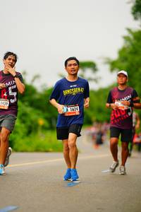 BIB: 1439, 1624
                            <button type="button" onclick="openModal(5617884)" class="btn btn-primary btn-sm float-right btn-popup" data-toggle="modal" data-target=".modal-high-quality">
                        <i class="fas fa-shopping-cart"></i> Add to Cart
                    </button>
                                            <button type="button" onclick="isThisMe(5617884, true)" class="btn btn-success btn-sm float-right btn-popup btn-isme hidden" data-toggle="tooltip" data-placement="bottom" title="นี่คือรูปของคุณใช่ไหม คลิกที่นี่เพื่อเอาเข้าอัลบั้ม">
                        <i class="fas fa-plus"></i> Add to album
                    </button>
                    <button type="button" onclick="isThisMe(5617884, false)" class="btn btn-warning btn-sm float-right btn-popup btn-isnotme hidden">
                        <i class="fas fa-ban"></i> Remove from album
                    </button>