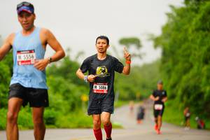 BIB: 5556, 5086
                            <button type="button" onclick="openModal(5763153)" class="btn btn-primary btn-sm float-right btn-popup" data-toggle="modal" data-target=".modal-high-quality">
                        <i class="fas fa-shopping-cart"></i> Add to Cart
                    </button>
                                            <button type="button" onclick="isThisMe(5763153, true)" class="btn btn-success btn-sm float-right btn-popup btn-isme hidden" data-toggle="tooltip" data-placement="bottom" title="นี่คือรูปของคุณใช่ไหม คลิกที่นี่เพื่อเอาเข้าอัลบั้ม">
                        <i class="fas fa-plus"></i> Add to album
                    </button>
                    <button type="button" onclick="isThisMe(5763153, false)" class="btn btn-warning btn-sm float-right btn-popup btn-isnotme hidden">
                        <i class="fas fa-ban"></i> Remove from album
                    </button>