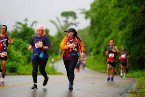 BIB: 239, 5617
                            <button type="button" onclick="openModal(5764119)" class="btn btn-primary btn-sm float-right btn-popup" data-toggle="modal" data-target=".modal-high-quality">
                        <i class="fas fa-shopping-cart"></i> Add to Cart
                    </button>
                                            <button type="button" onclick="isThisMe(5764119, true)" class="btn btn-success btn-sm float-right btn-popup btn-isme hidden" data-toggle="tooltip" data-placement="bottom" title="นี่คือรูปของคุณใช่ไหม คลิกที่นี่เพื่อเอาเข้าอัลบั้ม">
                        <i class="fas fa-plus"></i> Add to album
                    </button>
                    <button type="button" onclick="isThisMe(5764119, false)" class="btn btn-warning btn-sm float-right btn-popup btn-isnotme hidden">
                        <i class="fas fa-ban"></i> Remove from album
                    </button>