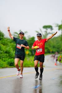 BIB: 5156, 5024
                            <button type="button" onclick="openModal(5769841)" class="btn btn-primary btn-sm float-right btn-popup" data-toggle="modal" data-target=".modal-high-quality">
                        <i class="fas fa-shopping-cart"></i> Add to Cart
                    </button>
                                            <button type="button" onclick="isThisMe(5769841, true)" class="btn btn-success btn-sm float-right btn-popup btn-isme hidden" data-toggle="tooltip" data-placement="bottom" title="นี่คือรูปของคุณใช่ไหม คลิกที่นี่เพื่อเอาเข้าอัลบั้ม">
                        <i class="fas fa-plus"></i> Add to album
                    </button>
                    <button type="button" onclick="isThisMe(5769841, false)" class="btn btn-warning btn-sm float-right btn-popup btn-isnotme hidden">
                        <i class="fas fa-ban"></i> Remove from album
                    </button>