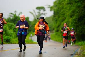 BIB: 239, 561, 3258
                            <button type="button" onclick="openModal(5764120)" class="btn btn-primary btn-sm float-right btn-popup" data-toggle="modal" data-target=".modal-high-quality">
                        <i class="fas fa-shopping-cart"></i> Add to Cart
                    </button>
                                            <button type="button" onclick="isThisMe(5764120, true)" class="btn btn-success btn-sm float-right btn-popup btn-isme hidden" data-toggle="tooltip" data-placement="bottom" title="นี่คือรูปของคุณใช่ไหม คลิกที่นี่เพื่อเอาเข้าอัลบั้ม">
                        <i class="fas fa-plus"></i> Add to album
                    </button>
                    <button type="button" onclick="isThisMe(5764120, false)" class="btn btn-warning btn-sm float-right btn-popup btn-isnotme hidden">
                        <i class="fas fa-ban"></i> Remove from album
                    </button>