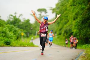 BIB: 531
                            <button type="button" onclick="openModal(5763274)" class="btn btn-primary btn-sm float-right btn-popup" data-toggle="modal" data-target=".modal-high-quality">
                        <i class="fas fa-shopping-cart"></i> Add to Cart
                    </button>
                                            <button type="button" onclick="isThisMe(5763274, true)" class="btn btn-success btn-sm float-right btn-popup btn-isme hidden" data-toggle="tooltip" data-placement="bottom" title="นี่คือรูปของคุณใช่ไหม คลิกที่นี่เพื่อเอาเข้าอัลบั้ม">
                        <i class="fas fa-plus"></i> Add to album
                    </button>
                    <button type="button" onclick="isThisMe(5763274, false)" class="btn btn-warning btn-sm float-right btn-popup btn-isnotme hidden">
                        <i class="fas fa-ban"></i> Remove from album
                    </button>