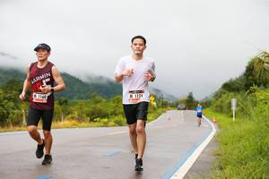 BIB: 1160, 1124
                            <button type="button" onclick="openModal(5685761)" class="btn btn-primary btn-sm float-right btn-popup" data-toggle="modal" data-target=".modal-high-quality">
                        <i class="fas fa-shopping-cart"></i> Add to Cart
                    </button>
                                            <button type="button" onclick="isThisMe(5685761, true)" class="btn btn-success btn-sm float-right btn-popup btn-isme hidden" data-toggle="tooltip" data-placement="bottom" title="นี่คือรูปของคุณใช่ไหม คลิกที่นี่เพื่อเอาเข้าอัลบั้ม">
                        <i class="fas fa-plus"></i> Add to album
                    </button>
                    <button type="button" onclick="isThisMe(5685761, false)" class="btn btn-warning btn-sm float-right btn-popup btn-isnotme hidden">
                        <i class="fas fa-ban"></i> Remove from album
                    </button>