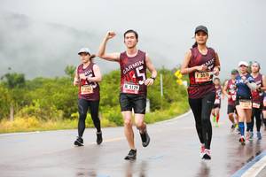 BIB: 3263, 5129, 3078
                            <button type="button" onclick="openModal(5649368)" class="btn btn-primary btn-sm float-right btn-popup" data-toggle="modal" data-target=".modal-high-quality">
                        <i class="fas fa-shopping-cart"></i> Add to Cart
                    </button>
                                            <button type="button" onclick="isThisMe(5649368, true)" class="btn btn-success btn-sm float-right btn-popup btn-isme hidden" data-toggle="tooltip" data-placement="bottom" title="นี่คือรูปของคุณใช่ไหม คลิกที่นี่เพื่อเอาเข้าอัลบั้ม">
                        <i class="fas fa-plus"></i> Add to album
                    </button>
                    <button type="button" onclick="isThisMe(5649368, false)" class="btn btn-warning btn-sm float-right btn-popup btn-isnotme hidden">
                        <i class="fas fa-ban"></i> Remove from album
                    </button>