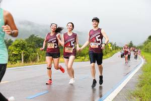 BIB: 3114, 3305, 1467
                            <button type="button" onclick="openModal(5647579)" class="btn btn-primary btn-sm float-right btn-popup" data-toggle="modal" data-target=".modal-high-quality">
                        <i class="fas fa-shopping-cart"></i> Add to Cart
                    </button>
                                            <button type="button" onclick="isThisMe(5647579, true)" class="btn btn-success btn-sm float-right btn-popup btn-isme hidden" data-toggle="tooltip" data-placement="bottom" title="นี่คือรูปของคุณใช่ไหม คลิกที่นี่เพื่อเอาเข้าอัลบั้ม">
                        <i class="fas fa-plus"></i> Add to album
                    </button>
                    <button type="button" onclick="isThisMe(5647579, false)" class="btn btn-warning btn-sm float-right btn-popup btn-isnotme hidden">
                        <i class="fas fa-ban"></i> Remove from album
                    </button>