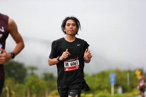 BIB: 6061
                            <button type="button" onclick="openModal(5613512)" class="btn btn-primary btn-sm float-right btn-popup" data-toggle="modal" data-target=".modal-high-quality">
                        <i class="fas fa-shopping-cart"></i> Add to Cart
                    </button>
                                            <button type="button" onclick="isThisMe(5613512, true)" class="btn btn-success btn-sm float-right btn-popup btn-isme hidden" data-toggle="tooltip" data-placement="bottom" title="นี่คือรูปของคุณใช่ไหม คลิกที่นี่เพื่อเอาเข้าอัลบั้ม">
                        <i class="fas fa-plus"></i> Add to album
                    </button>
                    <button type="button" onclick="isThisMe(5613512, false)" class="btn btn-warning btn-sm float-right btn-popup btn-isnotme hidden">
                        <i class="fas fa-ban"></i> Remove from album
                    </button>