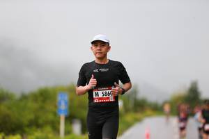 BIB: 5860
                            <button type="button" onclick="openModal(5604579)" class="btn btn-primary btn-sm float-right btn-popup" data-toggle="modal" data-target=".modal-high-quality">
                        <i class="fas fa-shopping-cart"></i> Add to Cart
                    </button>
                                            <button type="button" onclick="isThisMe(5604579, true)" class="btn btn-success btn-sm float-right btn-popup btn-isme hidden" data-toggle="tooltip" data-placement="bottom" title="นี่คือรูปของคุณใช่ไหม คลิกที่นี่เพื่อเอาเข้าอัลบั้ม">
                        <i class="fas fa-plus"></i> Add to album
                    </button>
                    <button type="button" onclick="isThisMe(5604579, false)" class="btn btn-warning btn-sm float-right btn-popup btn-isnotme hidden">
                        <i class="fas fa-ban"></i> Remove from album
                    </button>