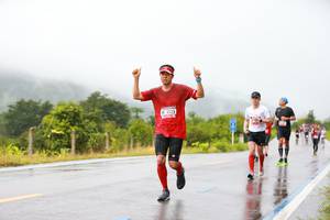 BIB: 5525
                            <button type="button" onclick="openModal(5599213)" class="btn btn-primary btn-sm float-right btn-popup" data-toggle="modal" data-target=".modal-high-quality">
                        <i class="fas fa-shopping-cart"></i> Add to Cart
                    </button>
                                            <button type="button" onclick="isThisMe(5599213, true)" class="btn btn-success btn-sm float-right btn-popup btn-isme hidden" data-toggle="tooltip" data-placement="bottom" title="นี่คือรูปของคุณใช่ไหม คลิกที่นี่เพื่อเอาเข้าอัลบั้ม">
                        <i class="fas fa-plus"></i> Add to album
                    </button>
                    <button type="button" onclick="isThisMe(5599213, false)" class="btn btn-warning btn-sm float-right btn-popup btn-isnotme hidden">
                        <i class="fas fa-ban"></i> Remove from album
                    </button>