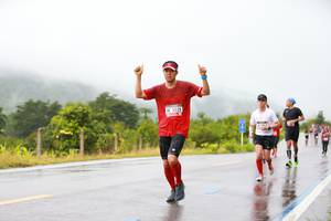 BIB: 525
                            <button type="button" onclick="openModal(5599182)" class="btn btn-primary btn-sm float-right btn-popup" data-toggle="modal" data-target=".modal-high-quality">
                        <i class="fas fa-shopping-cart"></i> Add to Cart
                    </button>
                                            <button type="button" onclick="isThisMe(5599182, true)" class="btn btn-success btn-sm float-right btn-popup btn-isme hidden" data-toggle="tooltip" data-placement="bottom" title="นี่คือรูปของคุณใช่ไหม คลิกที่นี่เพื่อเอาเข้าอัลบั้ม">
                        <i class="fas fa-plus"></i> Add to album
                    </button>
                    <button type="button" onclick="isThisMe(5599182, false)" class="btn btn-warning btn-sm float-right btn-popup btn-isnotme hidden">
                        <i class="fas fa-ban"></i> Remove from album
                    </button>