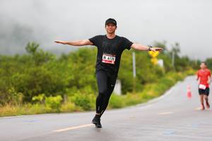 BIB: 6120
                            <button type="button" onclick="openModal(5588969)" class="btn btn-primary btn-sm float-right btn-popup" data-toggle="modal" data-target=".modal-high-quality">
                        <i class="fas fa-shopping-cart"></i> Add to Cart
                    </button>
                                            <button type="button" onclick="isThisMe(5588969, true)" class="btn btn-success btn-sm float-right btn-popup btn-isme hidden" data-toggle="tooltip" data-placement="bottom" title="นี่คือรูปของคุณใช่ไหม คลิกที่นี่เพื่อเอาเข้าอัลบั้ม">
                        <i class="fas fa-plus"></i> Add to album
                    </button>
                    <button type="button" onclick="isThisMe(5588969, false)" class="btn btn-warning btn-sm float-right btn-popup btn-isnotme hidden">
                        <i class="fas fa-ban"></i> Remove from album
                    </button>