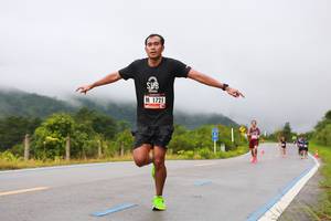 BIB: 1721
                            <button type="button" onclick="openModal(5699190)" class="btn btn-primary btn-sm float-right btn-popup" data-toggle="modal" data-target=".modal-high-quality">
                        <i class="fas fa-shopping-cart"></i> Add to Cart
                    </button>
                                            <button type="button" onclick="isThisMe(5699190, true)" class="btn btn-success btn-sm float-right btn-popup btn-isme hidden" data-toggle="tooltip" data-placement="bottom" title="นี่คือรูปของคุณใช่ไหม คลิกที่นี่เพื่อเอาเข้าอัลบั้ม">
                        <i class="fas fa-plus"></i> Add to album
                    </button>
                    <button type="button" onclick="isThisMe(5699190, false)" class="btn btn-warning btn-sm float-right btn-popup btn-isnotme hidden">
                        <i class="fas fa-ban"></i> Remove from album
                    </button>