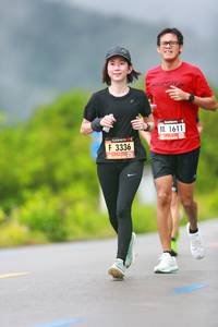 BIB: 1611, 3336
                            <button type="button" onclick="openModal(5648528)" class="btn btn-primary btn-sm float-right btn-popup" data-toggle="modal" data-target=".modal-high-quality">
                        <i class="fas fa-shopping-cart"></i> Add to Cart
                    </button>
                                            <button type="button" onclick="isThisMe(5648528, true)" class="btn btn-success btn-sm float-right btn-popup btn-isme hidden" data-toggle="tooltip" data-placement="bottom" title="นี่คือรูปของคุณใช่ไหม คลิกที่นี่เพื่อเอาเข้าอัลบั้ม">
                        <i class="fas fa-plus"></i> Add to album
                    </button>
                    <button type="button" onclick="isThisMe(5648528, false)" class="btn btn-warning btn-sm float-right btn-popup btn-isnotme hidden">
                        <i class="fas fa-ban"></i> Remove from album
                    </button>